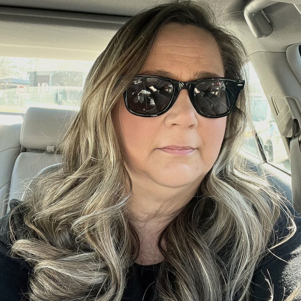 Meet your Posher, Cindy